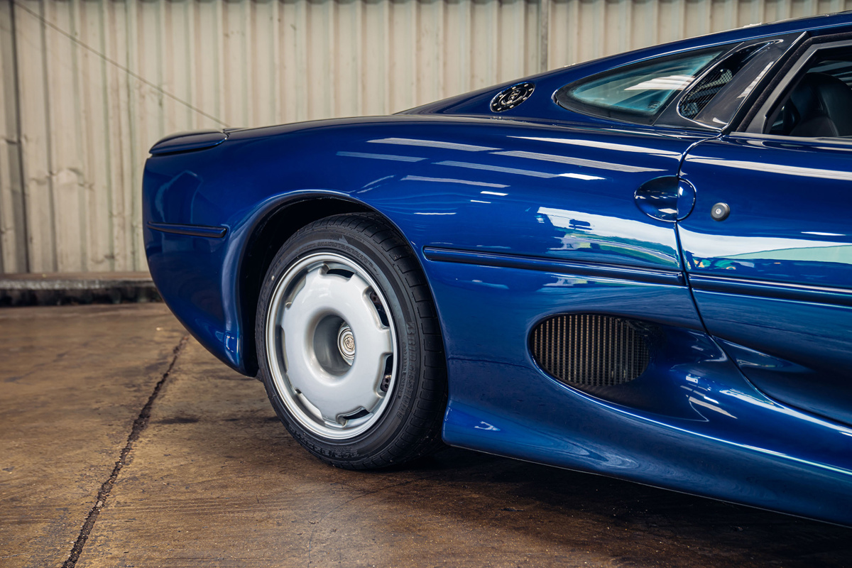 Rear wheel of 1993 Jaguar XJ220 offered at RM Sotheby's London live Auction 2021