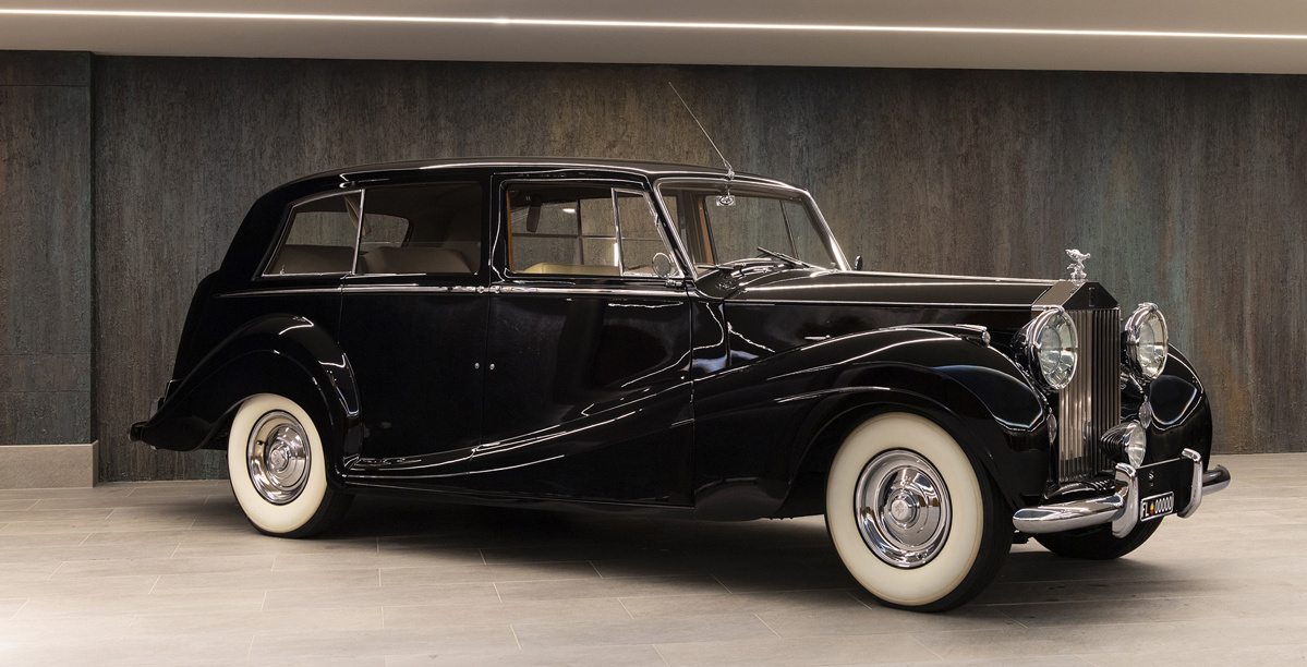 1952 Rolls-Royce Silver Wraith Limousine by H.J. Mulliner offered at RM Sotheby's A Passion For Elegance Live Auction 2021
