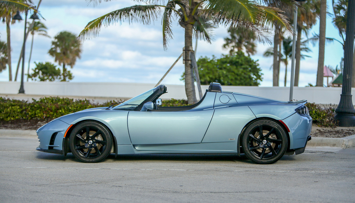 Glacier Blue 2011 Tesla R80 3.0 Roadster Sport available at RM Sotheby’s Arizona Live Auction 2021