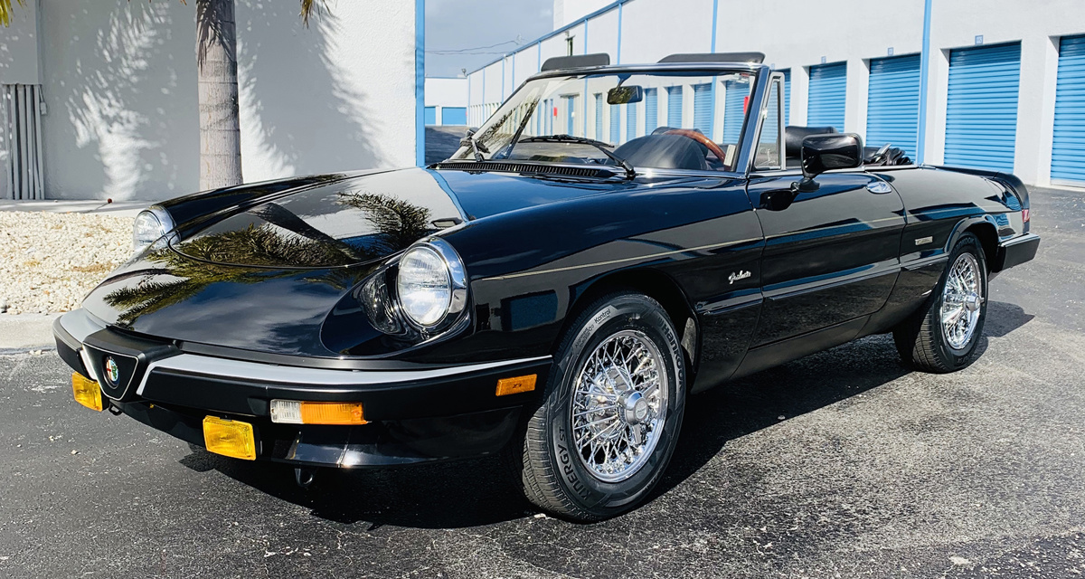 1989 Alfa Romeo Spider Graduate offered at RM Sotheby's Fort Lauderdale live auction 2022